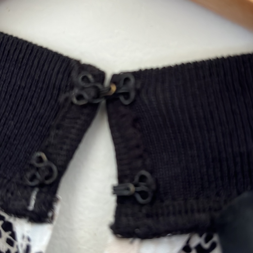 LAST CHANCE:   Beautiful SABA silk top Sz 10 - Picture 7 of 8